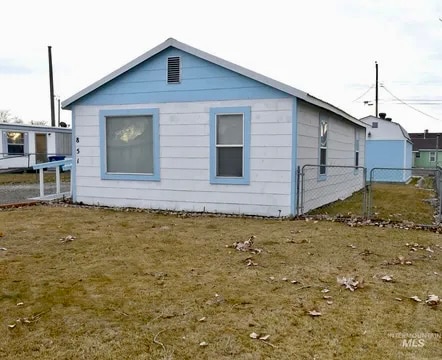 Building Photo - 851 4th Ave W