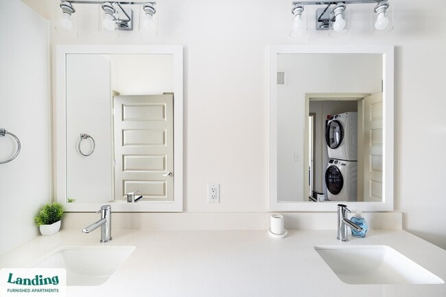 Building Photo - 3299 Loop Rd