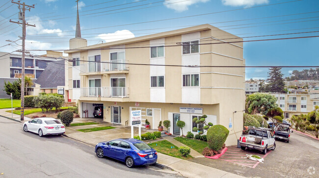 Building Photo - Edgeview Terrace Apartments