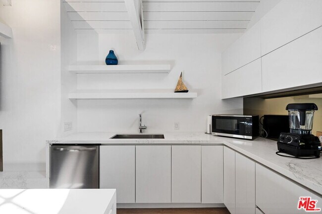 Foto del edificio - 5965 Ramirez Canyon Rd