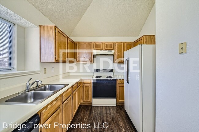 Building Photo - 2 br, 2 bath House - 905 Boxwood Drive