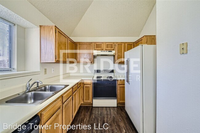 Foto del edificio - 2 br, 2 bath House - 905 Boxwood Drive