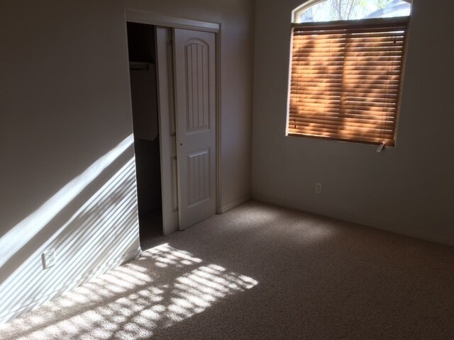 Building Photo - Beautiful duplex near Sky Mountain Golf Co...
