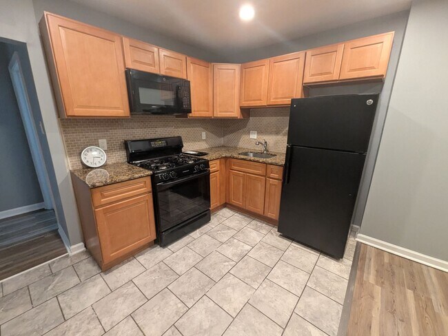 Photo - 5529 Jefferson St Apartment