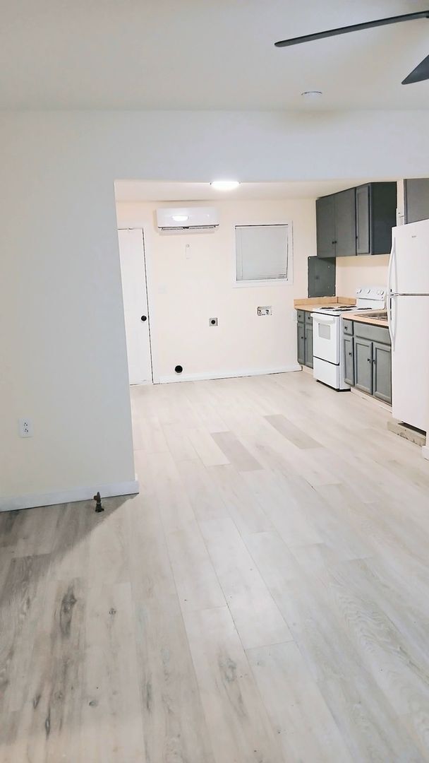 Foto del edificio - 408 Bowen Ave