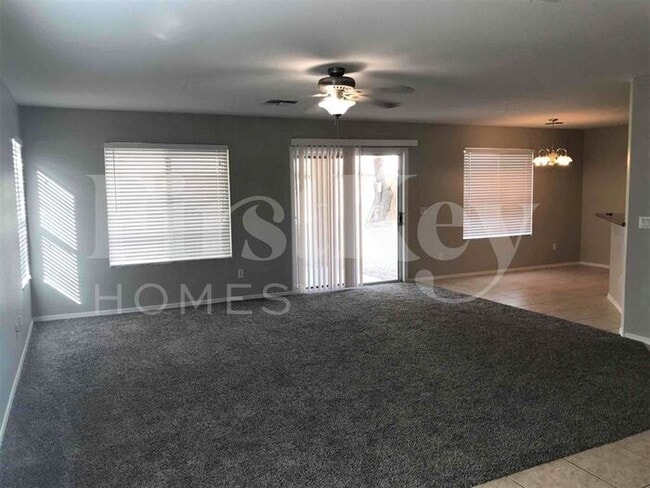 Building Photo - 31351 N Blackfoot Dr