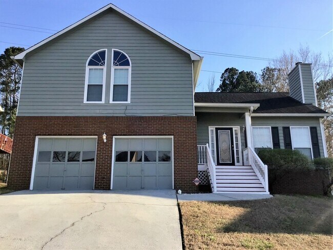Building Photo - 2577 Riverwood Spg