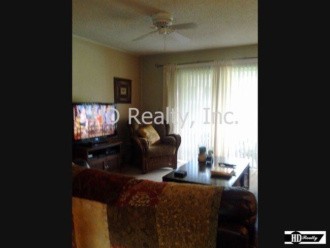 Building Photo - 514 E San Sebastian Ct