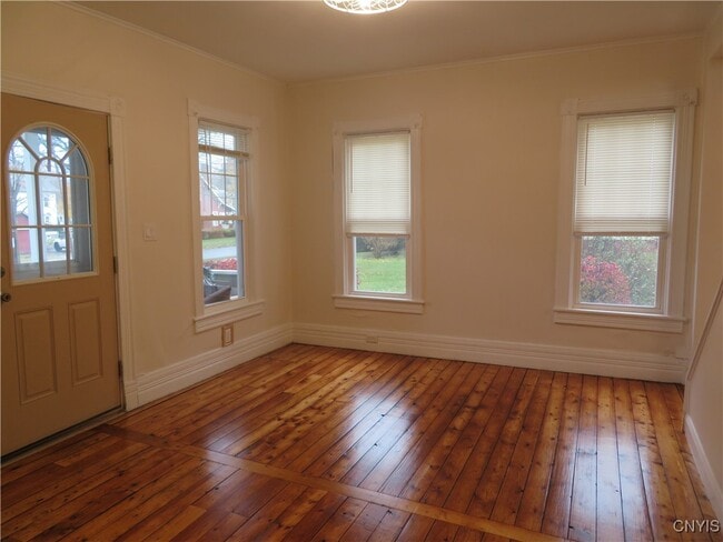 Building Photo - 46 Pearl St