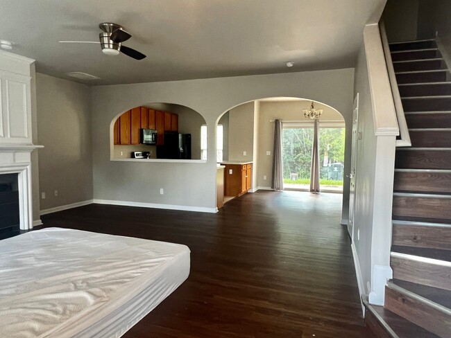 Foto del edificio - 102 Walnut Woods Dr