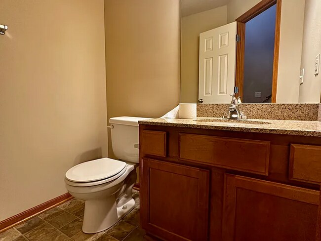 Foto del edificio - 1750 N 177th Plaza