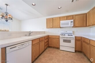 Building Photo - 7290 Victoria Oak Ct