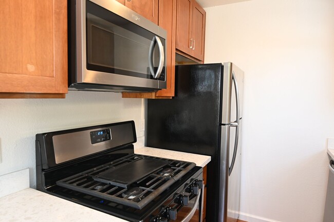 Foto del edificio - 2/1 - Central Redwood City Location - Hwy ...