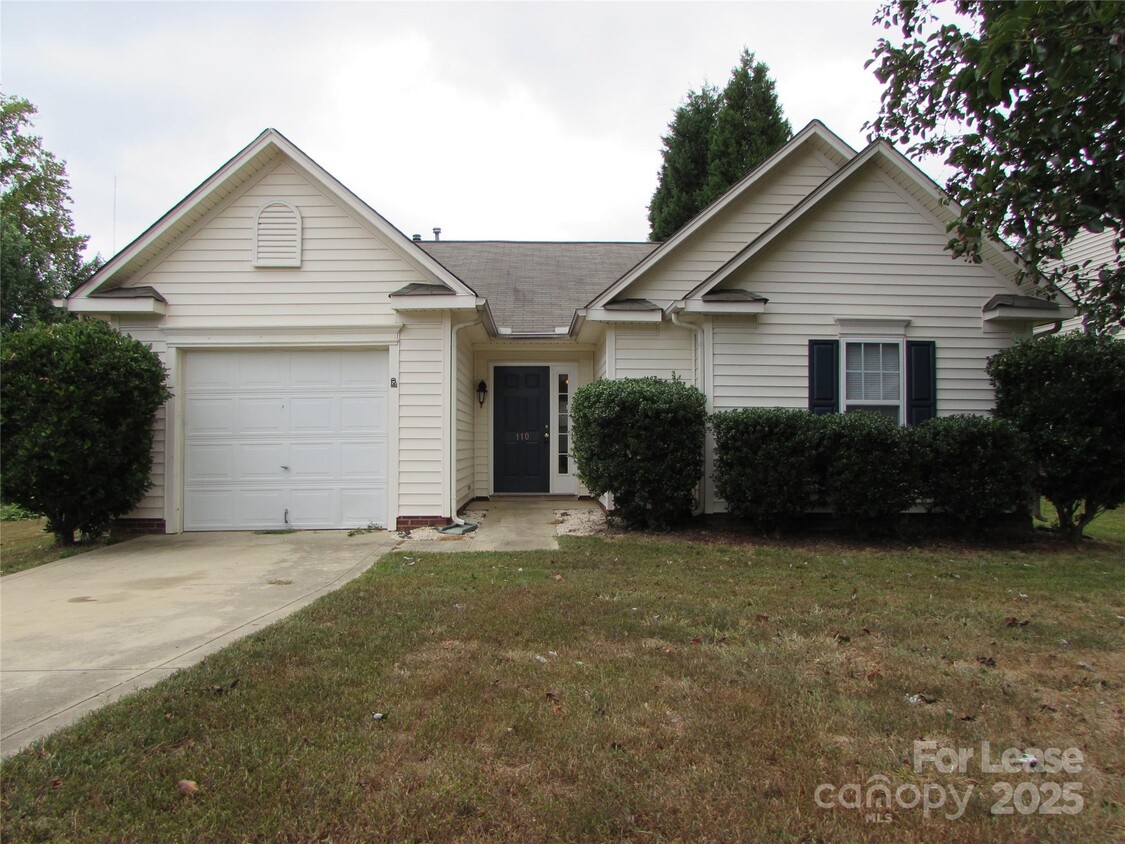 Primary Photo - 110 Endicott Ct