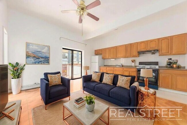 Building Photo - Debevoise Street