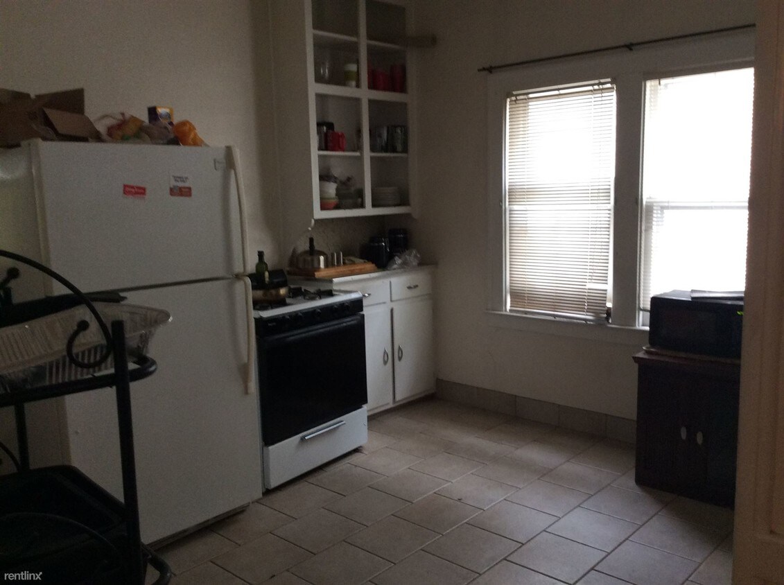 Building Photo - 1334 Maryland St