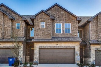Building Photo - 2414 Ash Ln