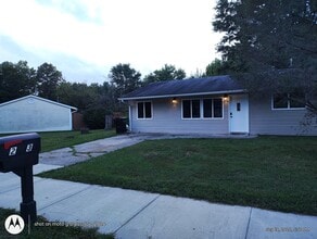 Building Photo - 2713 Springwood Dr