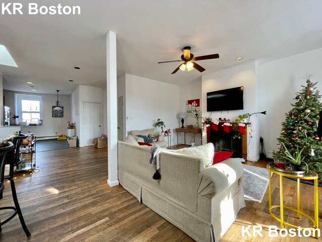 Building Photo - 478 Massachusetts Ave
