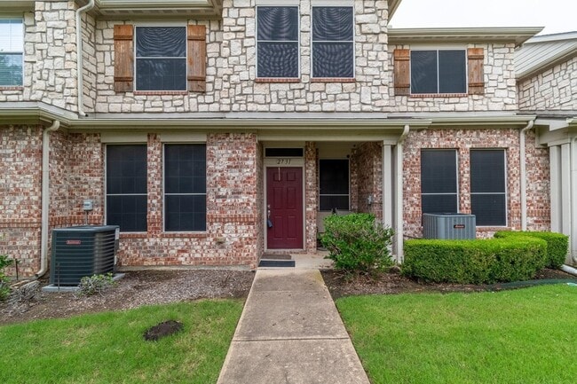 Building Photo - 2731 Olympic Park Dr