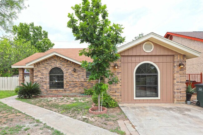Building Photo - 8761 Augusta Loop