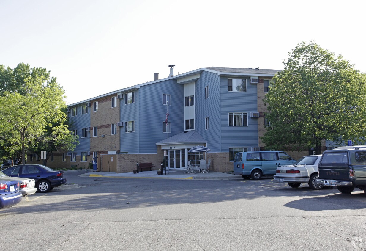mount carmel manor apartments west saint paul mn apartments com