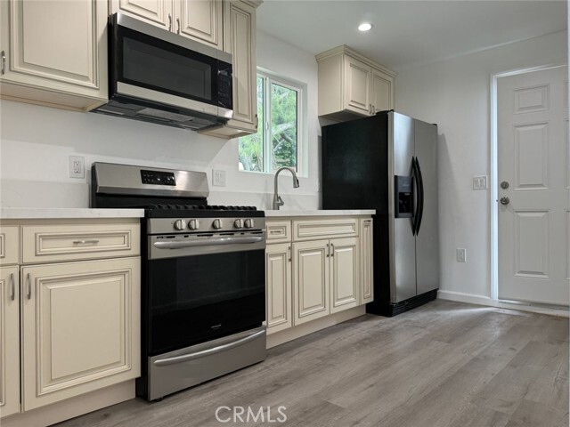 Foto del edificio - 7319 White Oak Ave