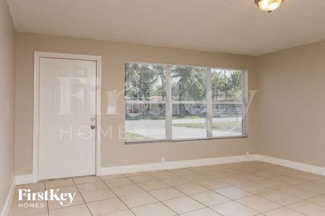 Foto del edificio - 1425 NE 29th St