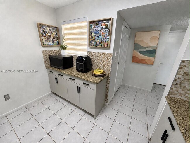 Foto del edificio - 1195 NW 125th Ct