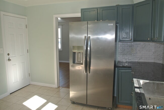 Foto del edificio - 492 W River St