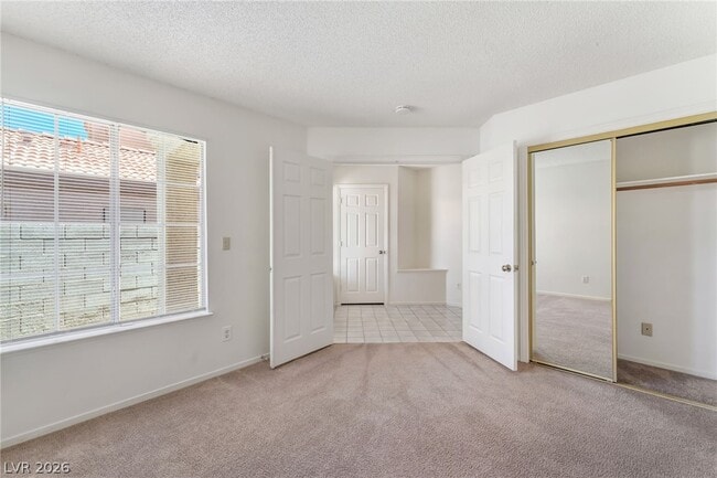 Building Photo - 9725 Horizon Hills Dr