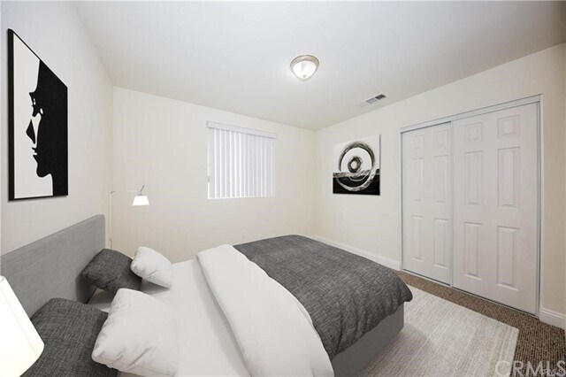 Foto del edificio - 211 E 84th Pl