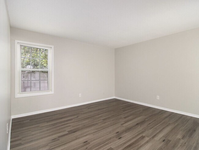 Foto del edificio - 3599 Woodbriar Cir