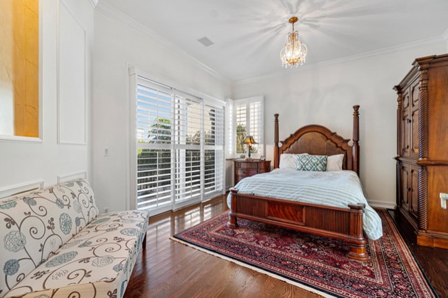 Foto del edificio - 450 Surfside Ln