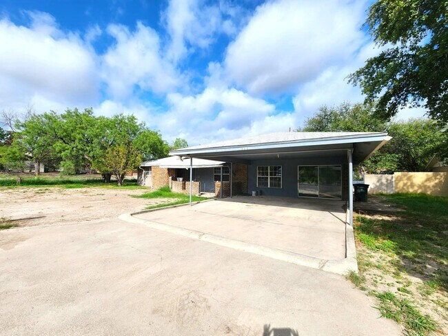 Foto del edificio - 211 Alta Vista Dr