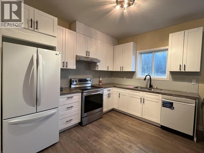 Building Photo - 11442-11240 240 St