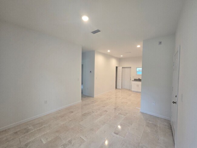 Building Photo - BRAND NEW 2/2/1 -LEHIGH ACRES