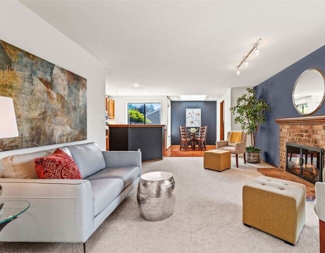 Building Photo - Lakeland Hills 3 bedroom 2 bathroom - Gara...