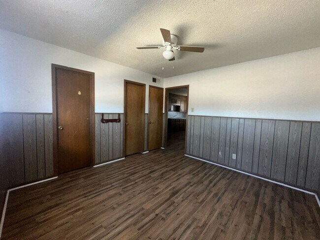 Foto del edificio - Bundrant Apartments