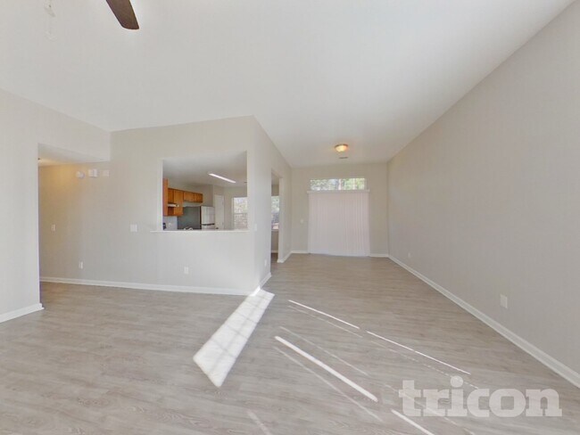 Foto del edificio - 172 Cherry Grove Dr