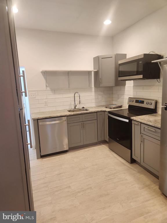 Foto del edificio - 2524 N Marston St