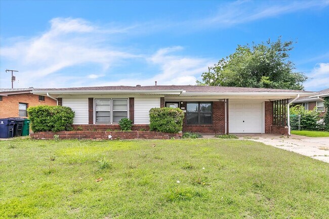 Building Photo - 2228 SW 61st Terrace