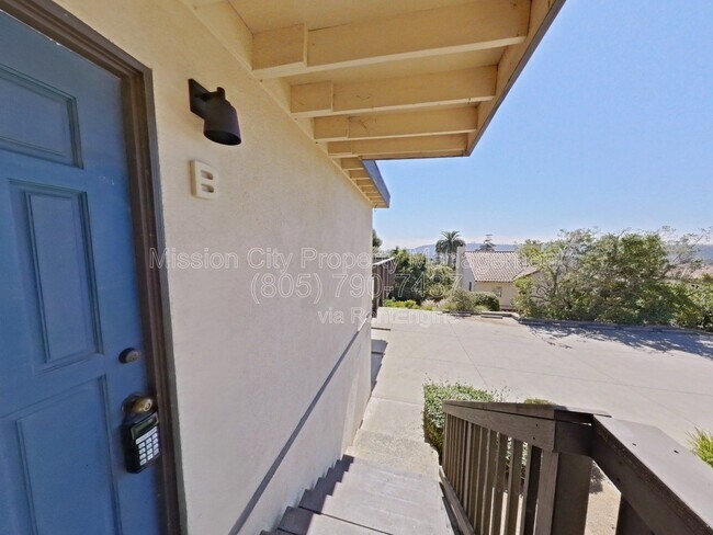 Foto del edificio - 1767 Grand Ave