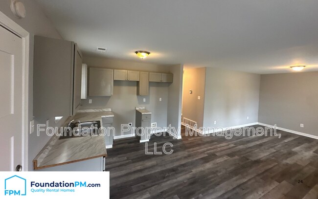 Building Photo - 3382 Bestway Dr