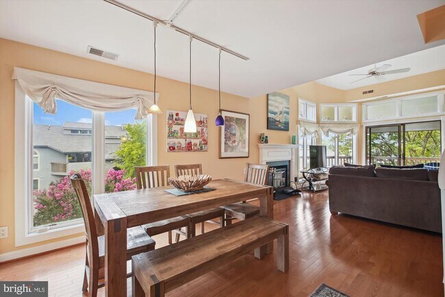 Building Photo - 7034 Harbour Village Ct