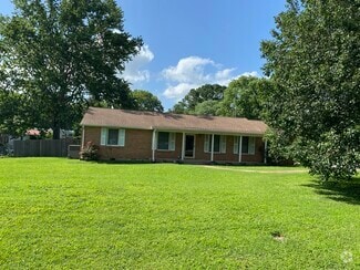 Building Photo - 8004 Knud Dr