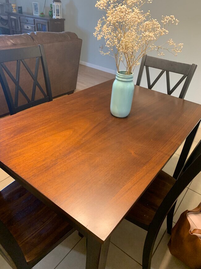 Dinning room table. - 603 SW 75th St