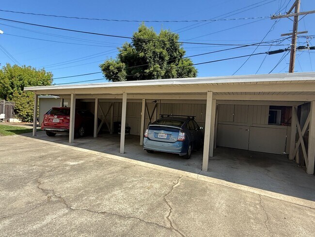 Foto del edificio - 1265-1271 Parkington Ave