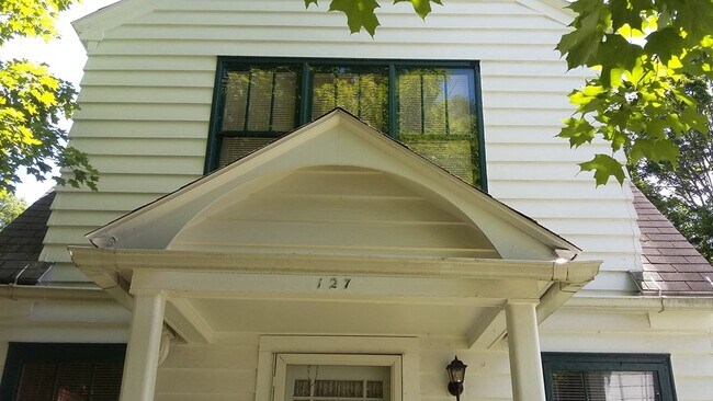 Building Photo - 127 W Washington St