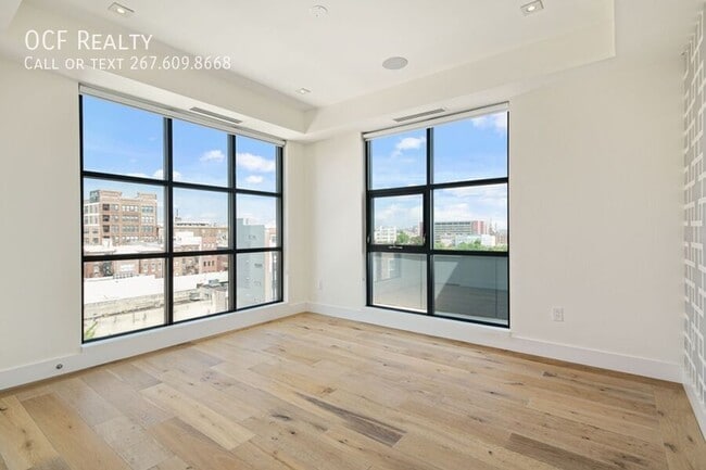 Building Photo - 240 N 2nd St